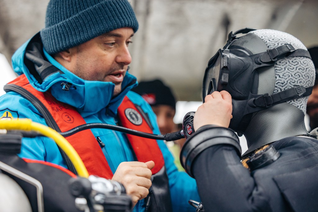 Learn from the Pros Who've Been There. 🌊 Our instructors aren't just teachers; they're experienced commercial divers with backgrounds in construction, oil rig, scientific diving, and more. #DiveSafe #CommercialDiving #ScubaTraining #BCDivers