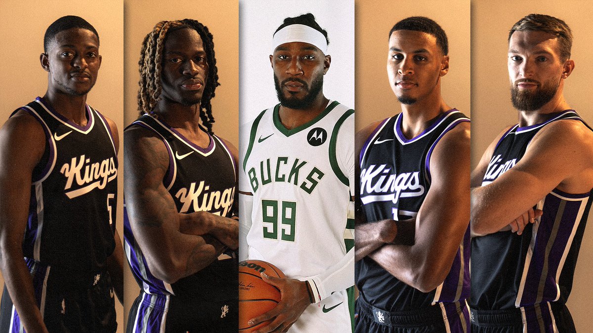 SacramentoKings's tweet photo. tonight's starting 🖐️⤵️ 
 
👑 De'Aaron Fox 
👑 Keon Ellis 
👑 Jae Crowder  
👑 Keegan Murray 
👑 Domantas Sabonis https://t.co/0VvyimXtrL