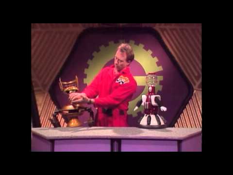 OldSchool80s's tweet photo. Nov 28, 1989: 35 years ago, the 1st episode of Mystery Science Theater 3000 aired on The Comedy Channel. #80s "The Crawling Eye" https://t.co/wVQVilnDsS