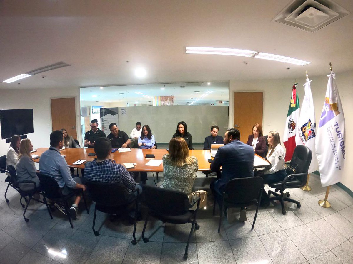 Secretaría de Turismo y Pueblos Mágicos Coahuila (@seturcoah) on Twitter photo Los titulares de las secretarías de Turismo de Coahuila, <a href="/CristinaAmezcua/">Cristina Amezcua</a>; de Nuevo León, Maricarmen Martínez y de Tamaulipas, Benjamín Hernández se reunieron en Monterrey para revisar y organizar el festival de “La Carnita Asada” que llevarán a cabo los estados del noreste
1-2 Los titulares de las secretarías de Turismo de Coahuila, <a href="/CristinaAmezcua/">Cristina Amezcua</a>; de Nuevo León, Maricarmen Martínez y de Tamaulipas, Benjamín Hernández se reunieron en Monterrey para revisar y organizar el festival de “La Carnita Asada” que llevarán a cabo los estados del noreste
1-2