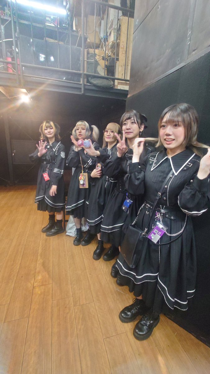 11/9 サイクロンにてTOROiの皆様
このつゆさんの微笑みじわじわくる、優しい眼差し