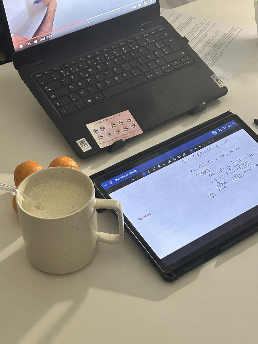 jwwdiaryy's tweet image. 🍊☕️ #studytwt