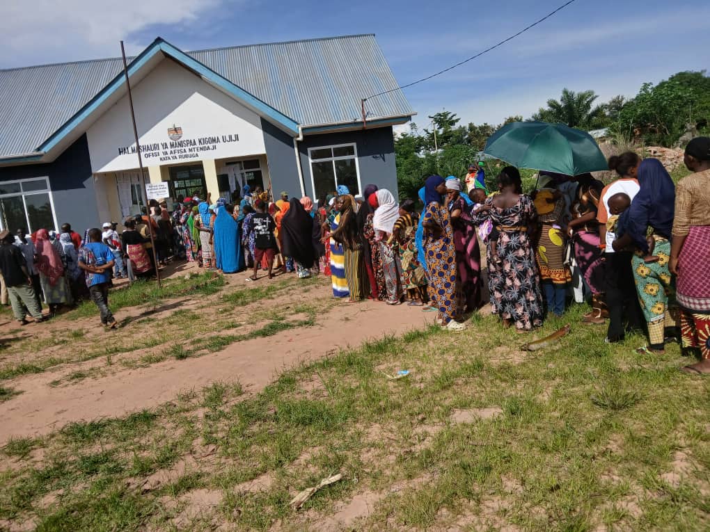 Herujuu's tweet image. Wananchi wamepiga kura , na wametimiza haki yao ya kikatiba. Tuheshimu maamuzi ya wananchi @zittokabwe .Uchaguzi huu ni Sehemu ya uzoefu unaoweza kuutumia kujipanga kwa ajili ya uchaguzi ujao.Tuwapongeze wananchi wote Kigoma na Tz yote kwa kushiriki vyema.  #sisinitanzania #kumc