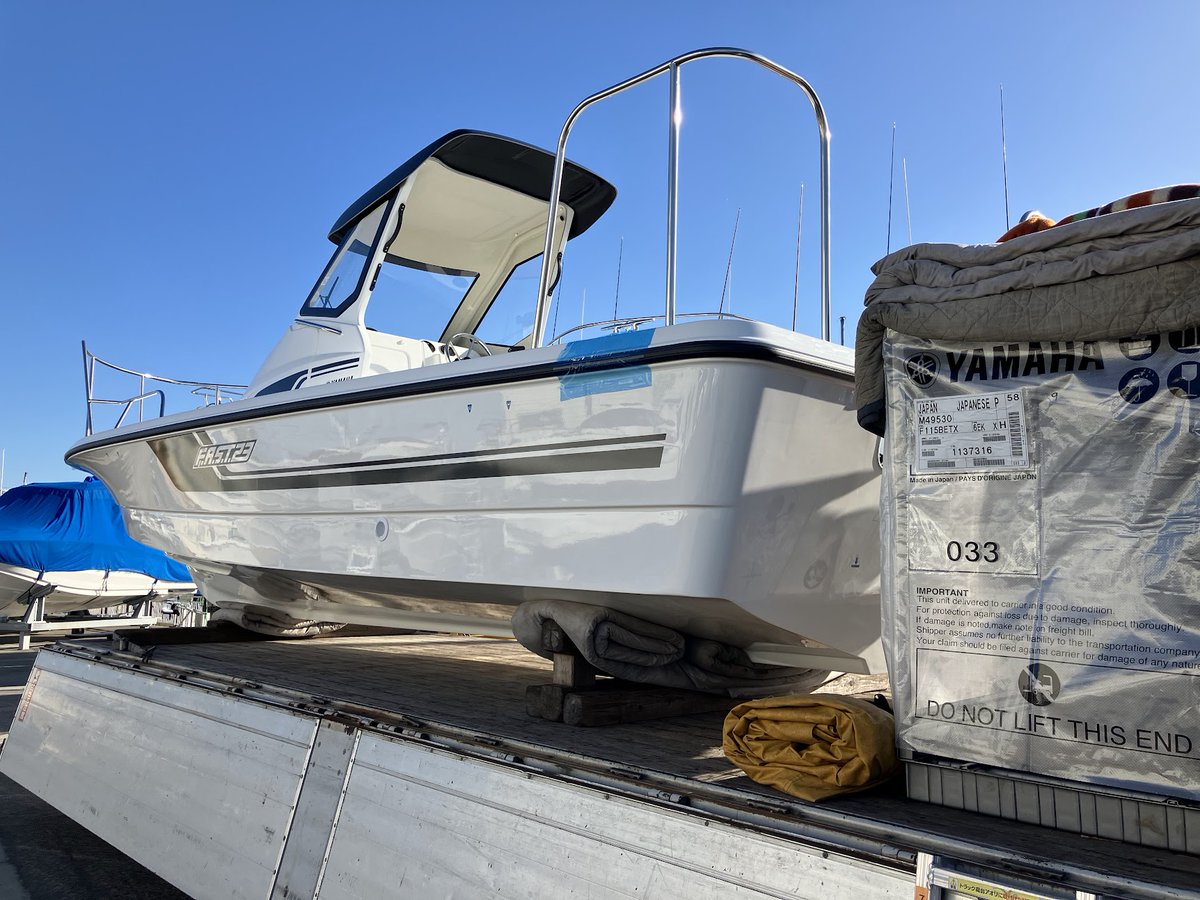 daiichimarine's tweet photo. FAST23が入荷いたしましたー
こちらはマリーナ河芸シースタイル艇の時期入替艇
となります。時期は申し越し先となりますが
是非レンタル1番乗り目指してみてはいかがでしょうか
#シースタイル
#レンタル
#fast23
#ボート
#船 https://t.co/ZyJEbFf9is