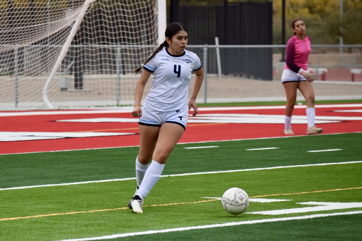 PuebloGSoccer's tweet photo. Warriors fall to Empire 1-0 at Time To Fly Tournament hosted by Rio Rico. Great preparation for upcoming season. #SiSePuede https://t.co/4u9Dzen2fU