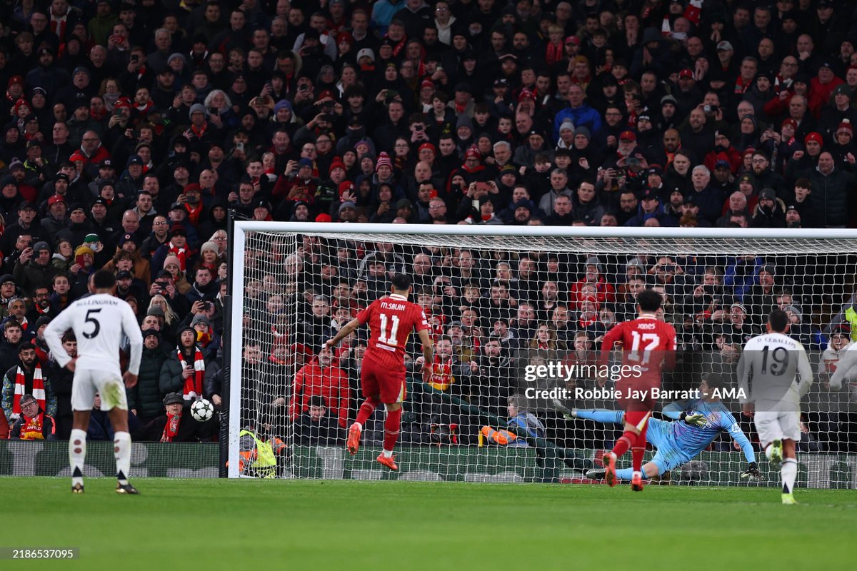 JMendezCANCHA's tweet photo. Mbappé y Salah fallan penal en el mismo partido. https://t.co/vX0wnpLP6p