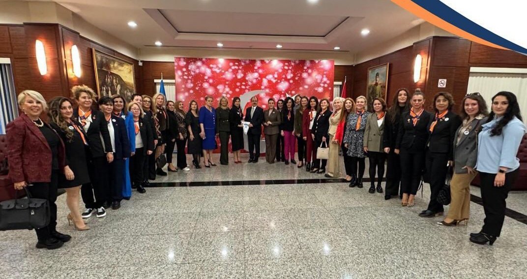 OzoktemSerap's tweet photo. #USKD olarak yaptığımız ilk Uluslararası ziyaretimiz Bakü oldutemaslarımızın başında Bakü Türk Büyükelçimiz Prof Dr Cahit Bağcı ve müşavirlerinden Azerbaycan iş fırsatları ihracat ithalat konusu da bilgiler aldık 
 Kabulleri için teşekkür ederiz
Kabulleri için teşekkür ederiz🇹🇷🇦🇿 https://t.co/XAIVeIVweI
