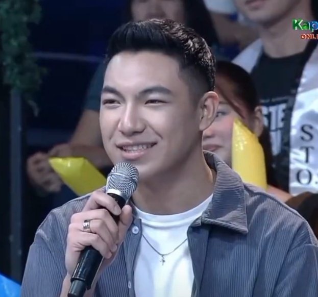 DarrenTrendsOfc's tweet photo. It's indeed a happy Thursday!! Thank youu so much for today Darren!! Enjoy and goodluck on your event later in Angeles Pampanga!! Stay safe always D!! We love youu!!

#DARREN @Espanto2001
#ShowtimePinakaGV https://t.co/fwFgFridXF