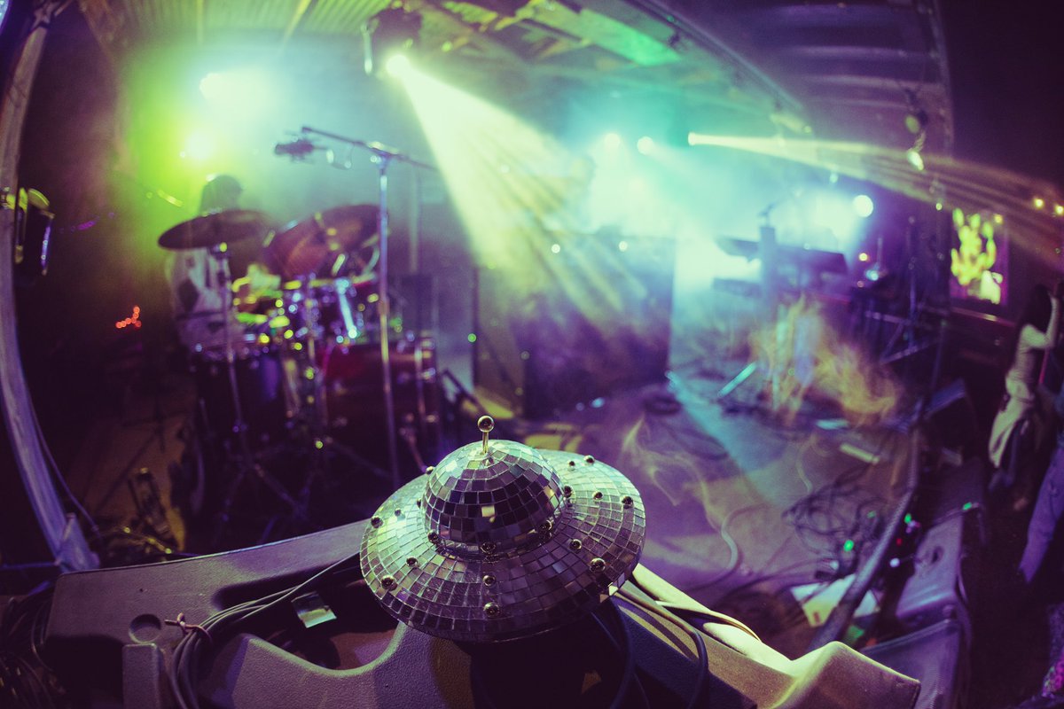 megascopes_'s tweet image. 🛸🛸🛸 🪩🪩🪩

📷 @photofm

#TecopaTakeover #MegaScopesLive #AliensAmongUs #CosmicVibes #Area51Groove #ufo #megascopes #spaceship