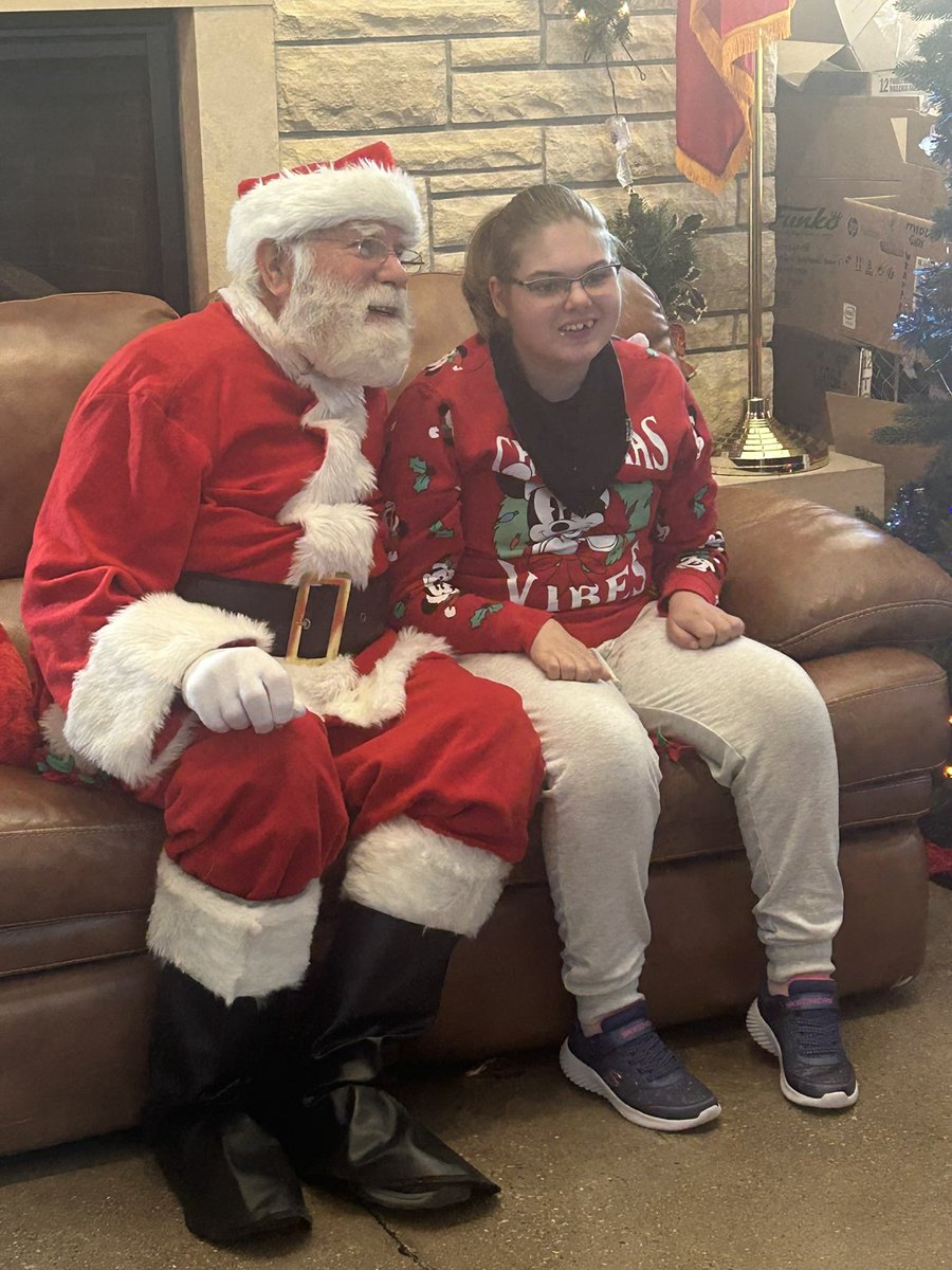 CCAHS's tweet photo. Who doesn't love a field trip? ๐ ๐ Some of our high school students loved showing off their social skills to other students! They had a great time playing laser tag & meeting Santa Tuesday at Camp Courageous during their annual holiday party! โ๏ธ ๐งโ๐
#raisethesails #onefleet https://t.co/s0hdqPowSV