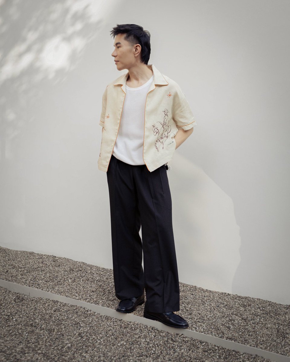 SUMATRAMM's tweet photo. คนมาถามเซทนี่เยอะมาก
HAWAII BOXY SHIRT PLEATED PANT 
ทางแบรนด์แจ้งมาว่าต้องพรี 14 วันนะครับแต่เราว่าคุ้มรอ เพราะบ้างเนื้อผ้าบ้างตัว #MADMATTER เค้าใช่ผ้า DEADSTOCK เลยอาจจะต้องรอส่วนใครที่อยากลองไว้มาอัพเดทแต่ต้องมีจริงเบ้บเตง https://t.co/Sh42ZVLc08