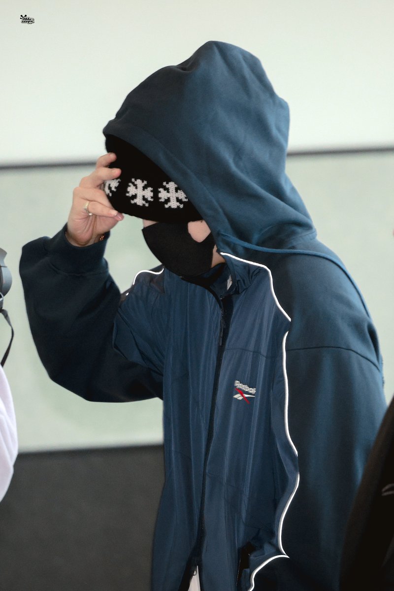 KKuCoups's tweet image. 241128 ICN
🛫❄️
#SCOUPS #에스쿱스 #승철 #최승철
#エスクプス
#세븐틴 #SEVENTEEN