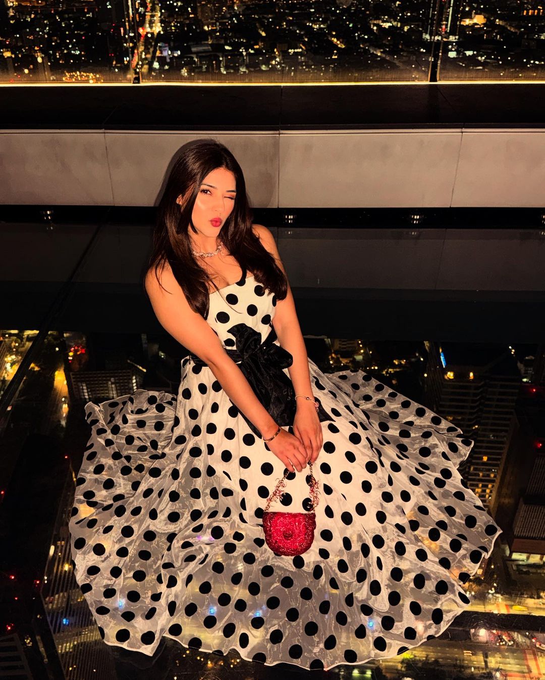 GdcE-ChXIAE5HSq?format=jpg&name=large