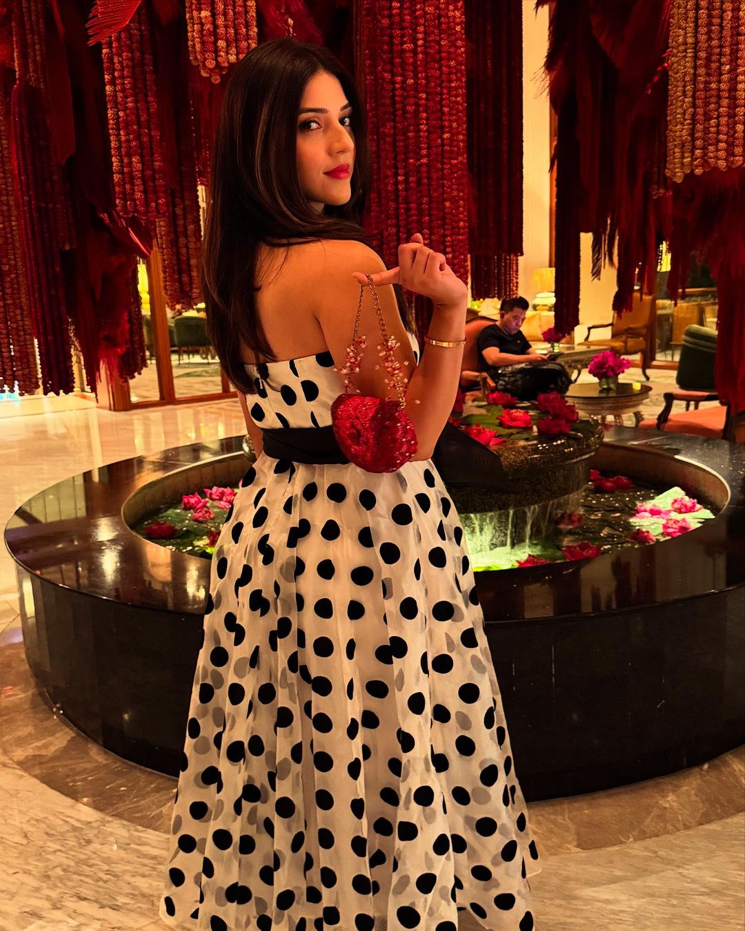 GdcE9BZXsAAuBdF?format=jpg&name=large