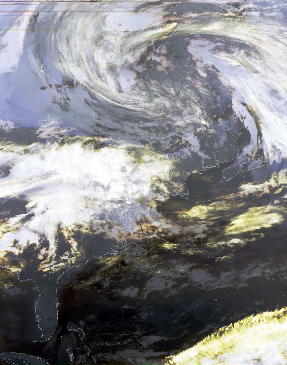 JVital2013's tweet image. 2024-11-28 0202 UTC - Metop-C. AVHRR 543b composite and SSEC 89 GHz MHS composite. Decoded with #SatDump, as always