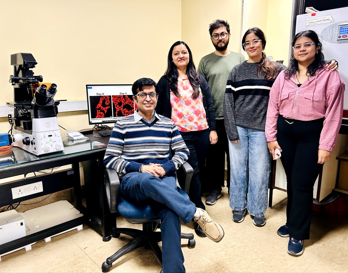 🔬 Work from Dr. Rajender Motiani's lab revealed a critical role of mitochondrial calcium uniporter (MCU) in vertebrate pigmentation and highlighted its therapeutic potential to manage pigmentary disorders. 
journals.plos.org/plosbiology/ar…
#CalciumChannel #Mitochondria #SkinPigmentation