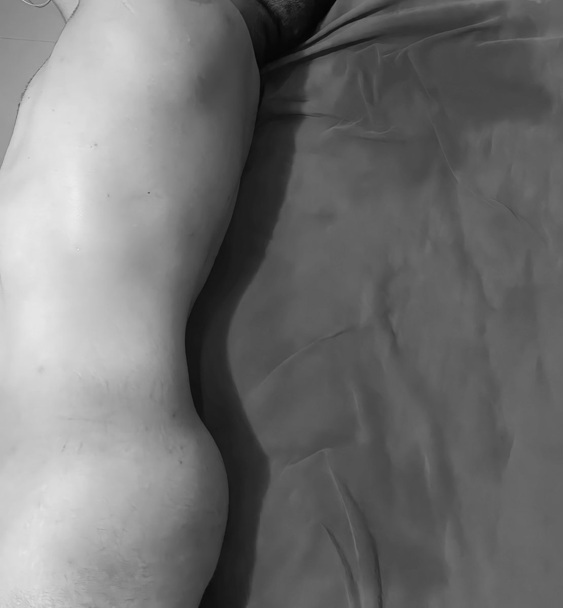 AYSSW01's tweet photo. Tomándole foticos a mi bebé 🥰🤤🔥 https://t.co/zqTw4JNU4F