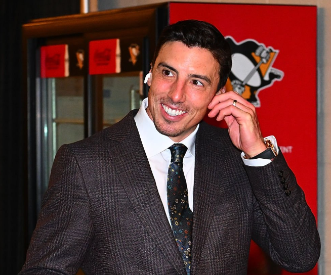 dailyfleury's tweet photo. happy 40th birthday marc-andré fleury ♥️ https://t.co/Qn0xeOwkC6