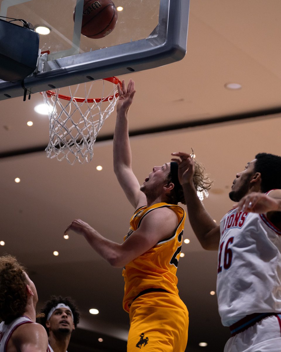 Here for the final three.
Tied up at 64.