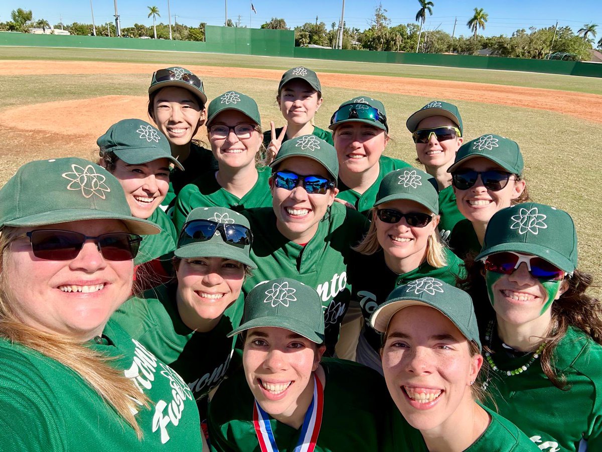 OWBL_'s tweet photo. Our Toronto Fusion (tournament team) had some lovely days in the Florida sun this weekend participating in a tournament. They won their final game by scoring some much needed runs at the top of the last inning #womensbaseball https://t.co/XqpNqP5xTB