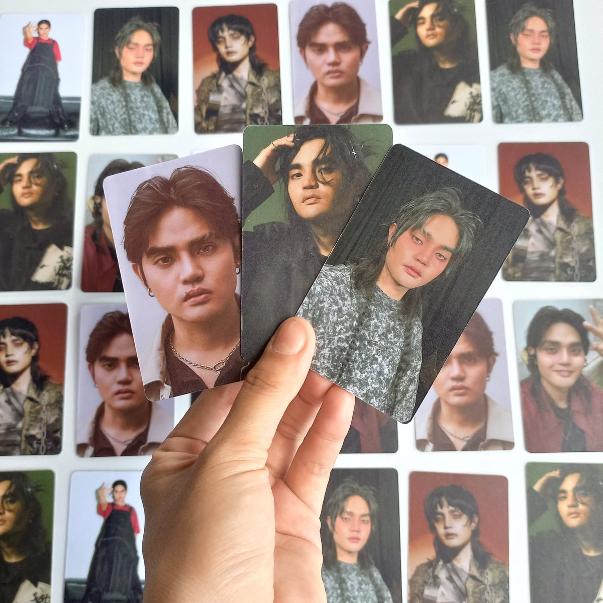 _RTM21's tweet image. ✨ CUSTOMIZED PHOTOCARDS ✨

Product Description:
🌻 Size: 86 mm x 54 mm(Atm size)
🌻 Thickness: 220 gsm
🌻 Available in Matte/ Glossy

#photocards #customizedphotocards #customized #buttonpins #bini #biniph #ppop #keychains #acrylickeychains #decalkeychains
#photocard