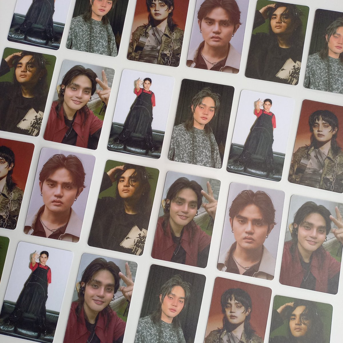 _RTM21's tweet image. ✨ CUSTOMIZED PHOTOCARDS ✨

Product Description:
🌻 Size: 86 mm x 54 mm(Atm size)
🌻 Thickness: 220 gsm
🌻 Available in Matte/ Glossy

#photocards #customizedphotocards #customized #buttonpins #bini #biniph #ppop #keychains #acrylickeychains #decalkeychains
#photocard