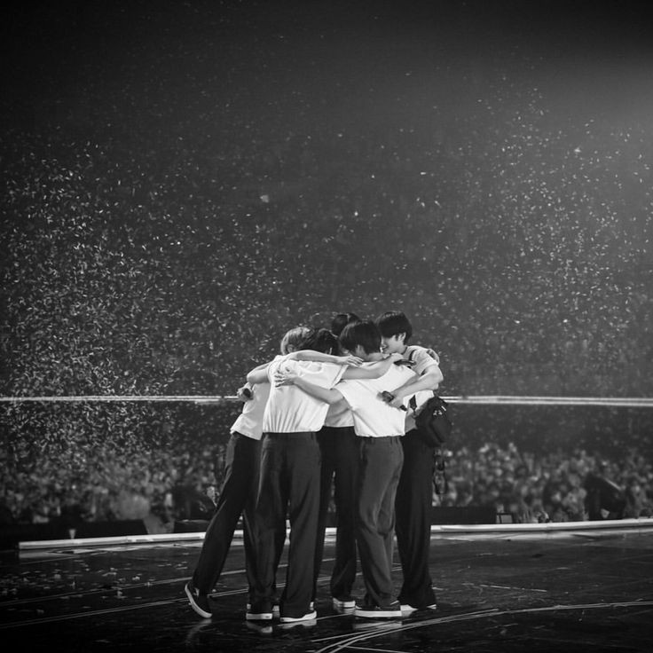 Wonmyon_'s tweet photo. saat saat ini emang berat banget buat TXT dan MOA, tapii kita harus terus jalan bareng ya, harus terus saling pegangan dan nguatin, TXT cuma punya MOA, jadi ayo MOA terus pegangan dan support di badai yg kenceng ini ya
WE LOVE YOU TXT
#AlwaysWithTXT
#내일도함께하자 @TXT_members https://t.co/Y9ONuQG1Dt