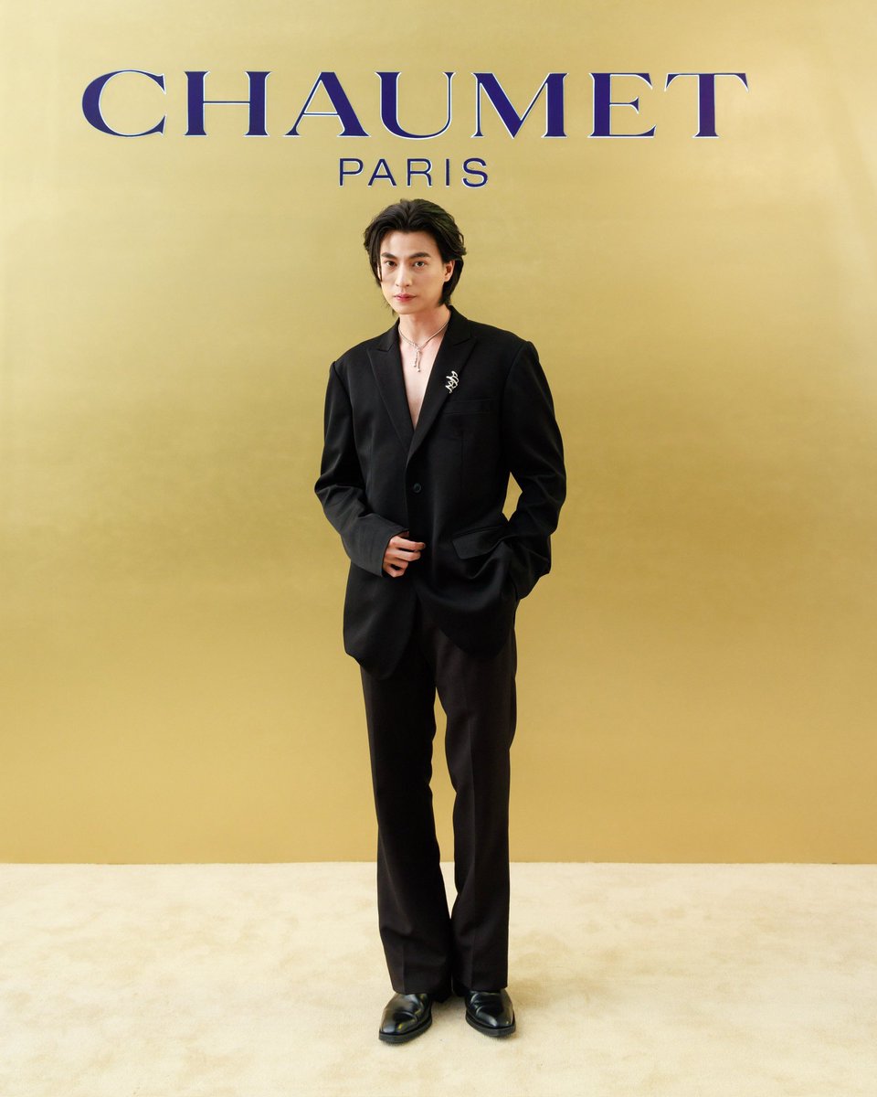 Sun_Sunflower19's tweet photo. masterpiece!

@gulfkanawut
#GulfKanawut 
#Chaumet 
#ChaEunWoo https://t.co/loKX6T1DU0