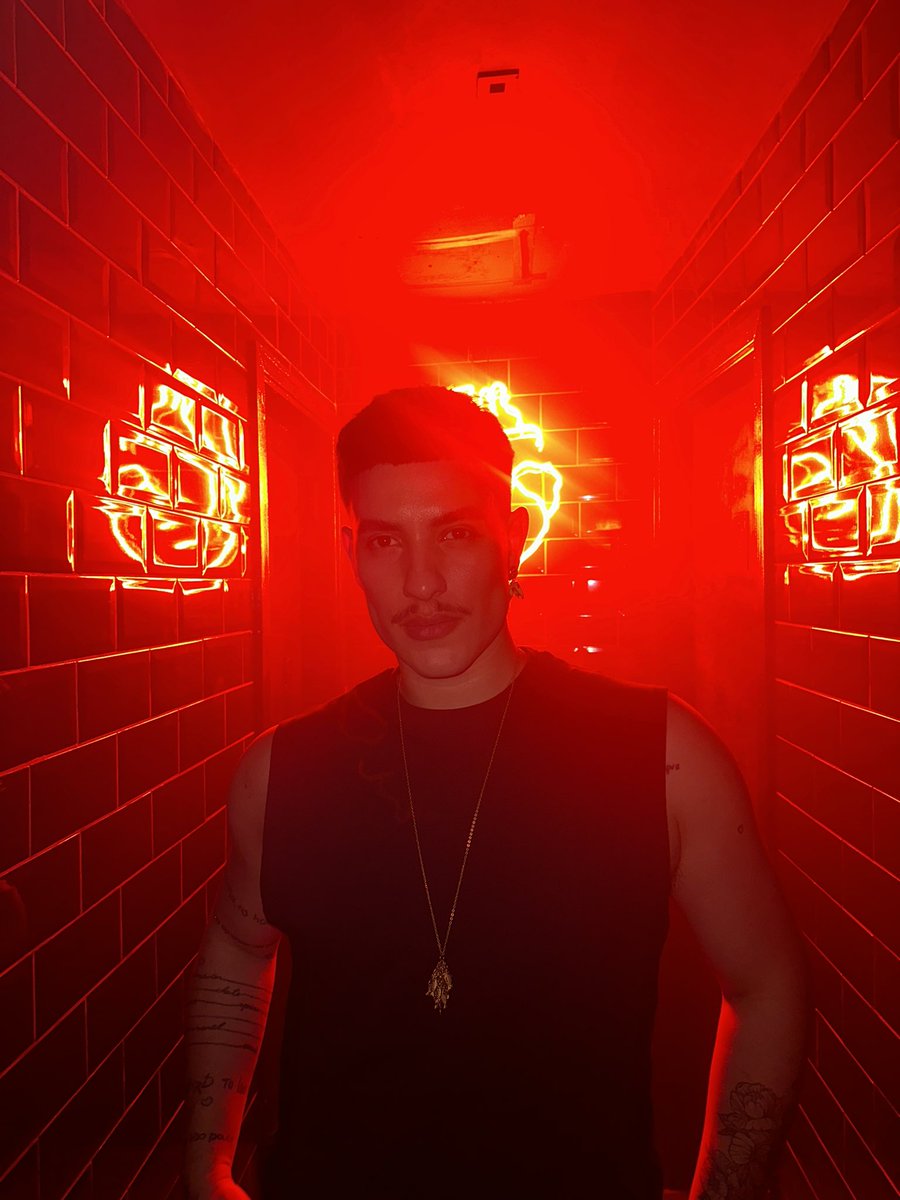 ernestoocampagn's tweet image. Hj é dia de Toilette
eu e minha sapatão
#jerome