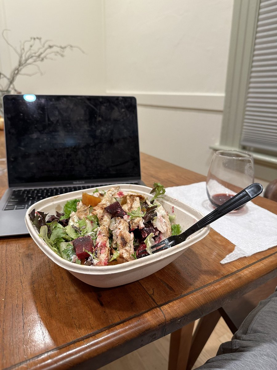 apw_mdmph's tweet photo. My pre #Thanksgiving life in a frame: hearty salad to get the metabolism active, lap top to review a last few documents, sweatpants because I’m not leaving the house, Italian red ‘cause it’s the weekend early!
#womenshealth
#notcooking https://t.co/IRdYGGPU0z