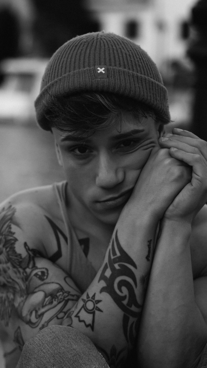 X bw
