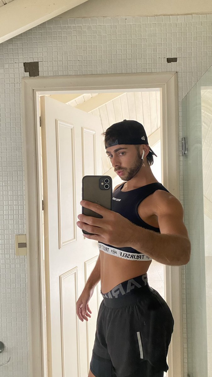 MatiLioret's tweet photo. 🏃‍♂️⚡️😏💋 https://t.co/gXP8ibMNW7