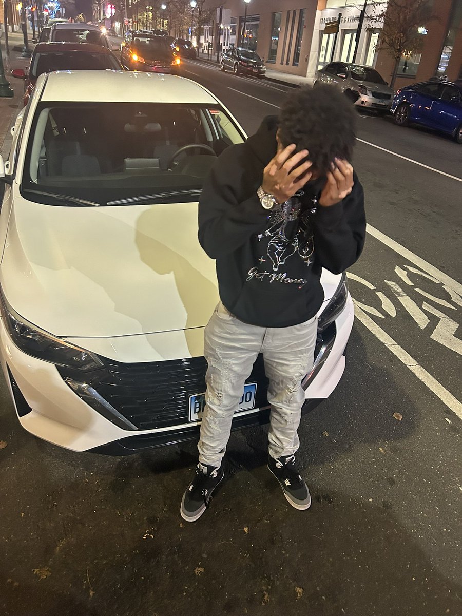 Toxsinss tweet media