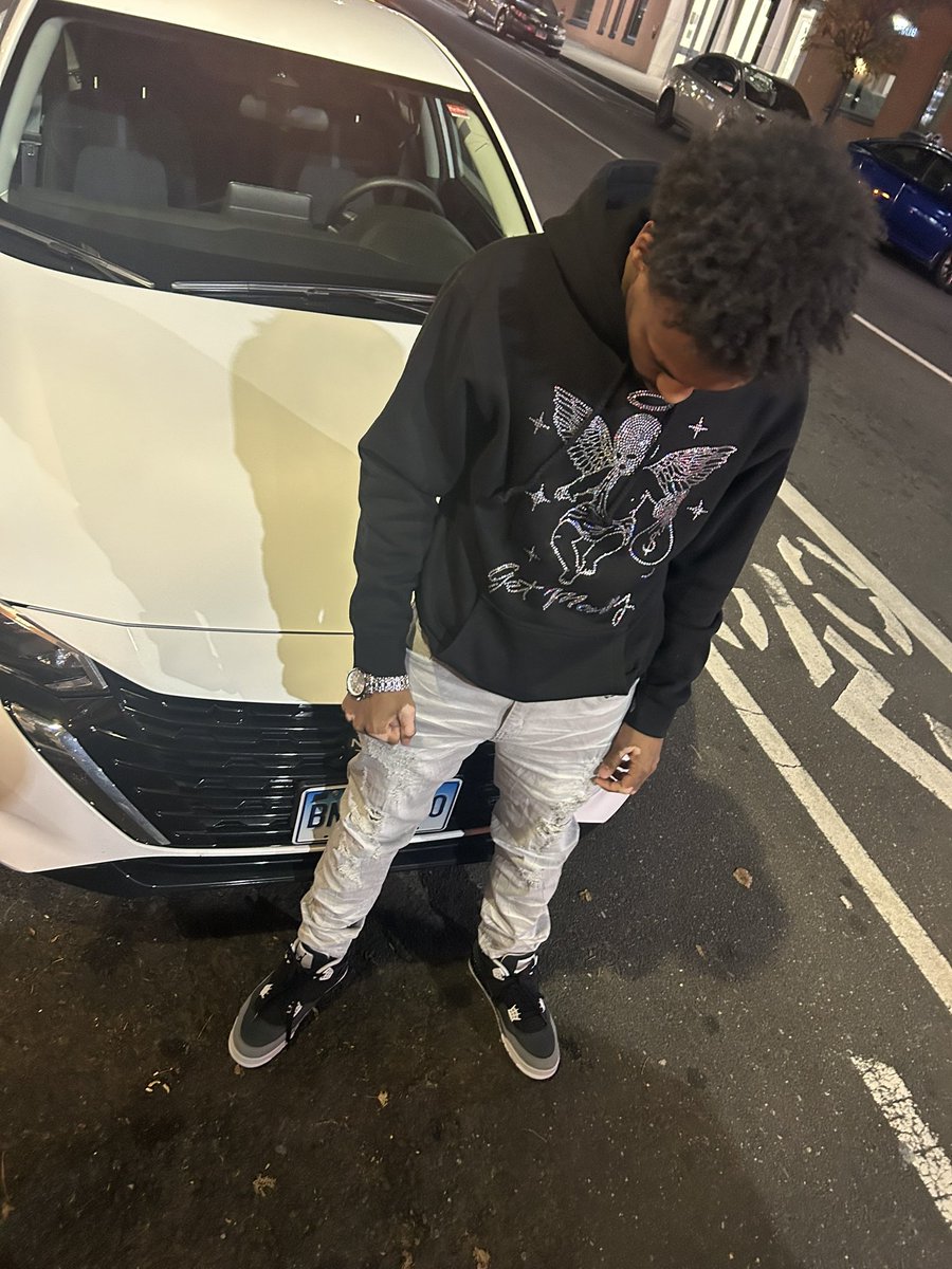 Toxsinss tweet media