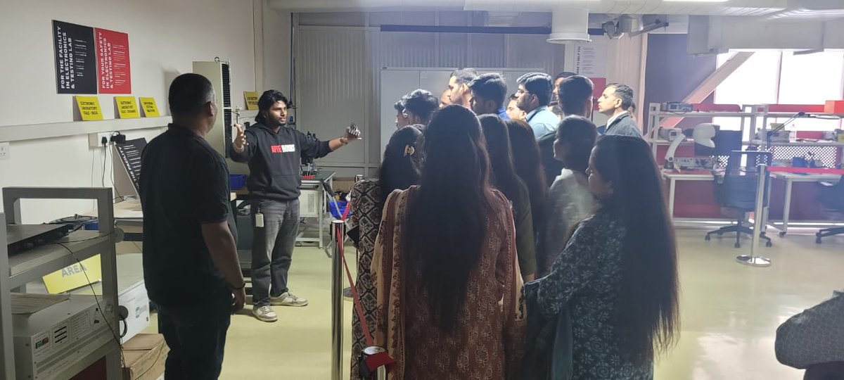 nimsmeeconnect's tweet image. MP-MSME Officials explored #THub &amp;amp; #TWorks as part of the "Capacity Building Programme on Designing Strategic Interventions to Make MSMEs Vibrant, Green, and Digital" focusing on #RAMP Scheme. Organized by #nimsme, the visit showcased incubation ecosystems &amp;amp; innovative prototypes