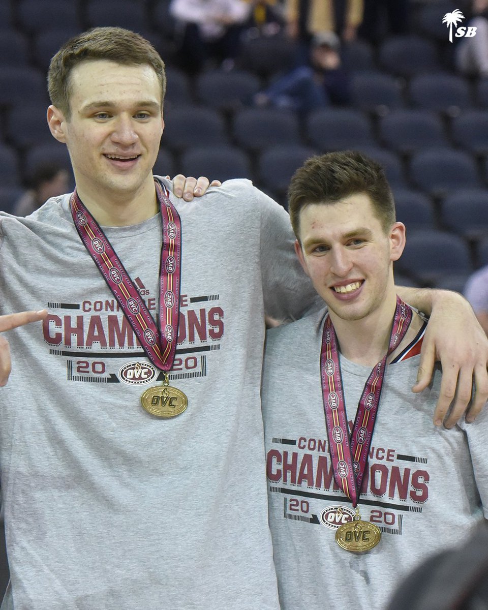 Belmont Boys 🤝

#SBLakers x <a href="/ripcityremix/">Rip City Remix</a> x <a href="/BelmontMBB/">Belmont Basketball</a>