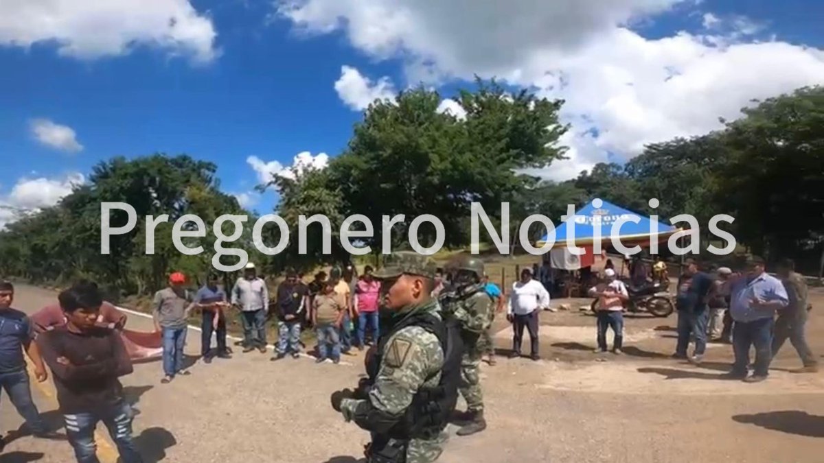 PregoneroN's tweet photo. DENUNCIA ANÓNIMA 
JALTENANGO Y CONCORDIA, CHIAPAS 

Denuncian coerción y amenazas del crimen organizado 
la grave situación que enfrentan los habitantes de #Jaltenango y #Concordia, #Chiapas, debido a la presencia y control del #crimenorganizado en la región. https://t.co/c09a4Fq932