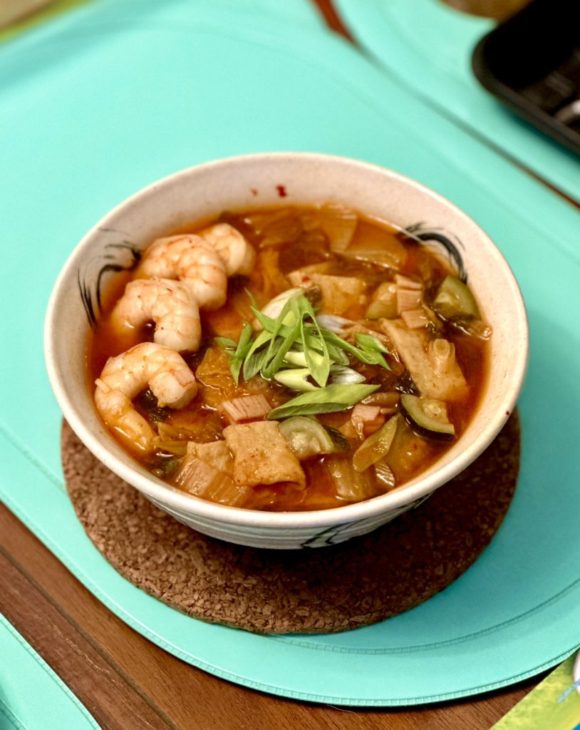 cadmium481's tweet photo. GF was sick so I cooked a noodle soup inspired by that instant noodles, Kimchi Ramyeon 🍜 felt proud since she loved it. The broth was made from scratch. The noodles were underneath 😅 https://t.co/6TUDbB9ik0