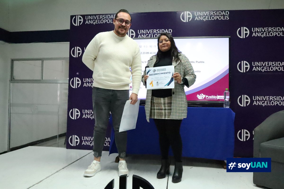 PueblaMujeres's tweet photo. 🎗️En colaboración con la Universidad Angelópolis, impartimos la plática "Los enredos de las redes: Prevención de la violencia digital". Compartiendo con las y los estudiantes, las características de la violencia, maneras de prevenirla y las principales formas de denuncia.
#16Días https://t.co/y16ADVaidY