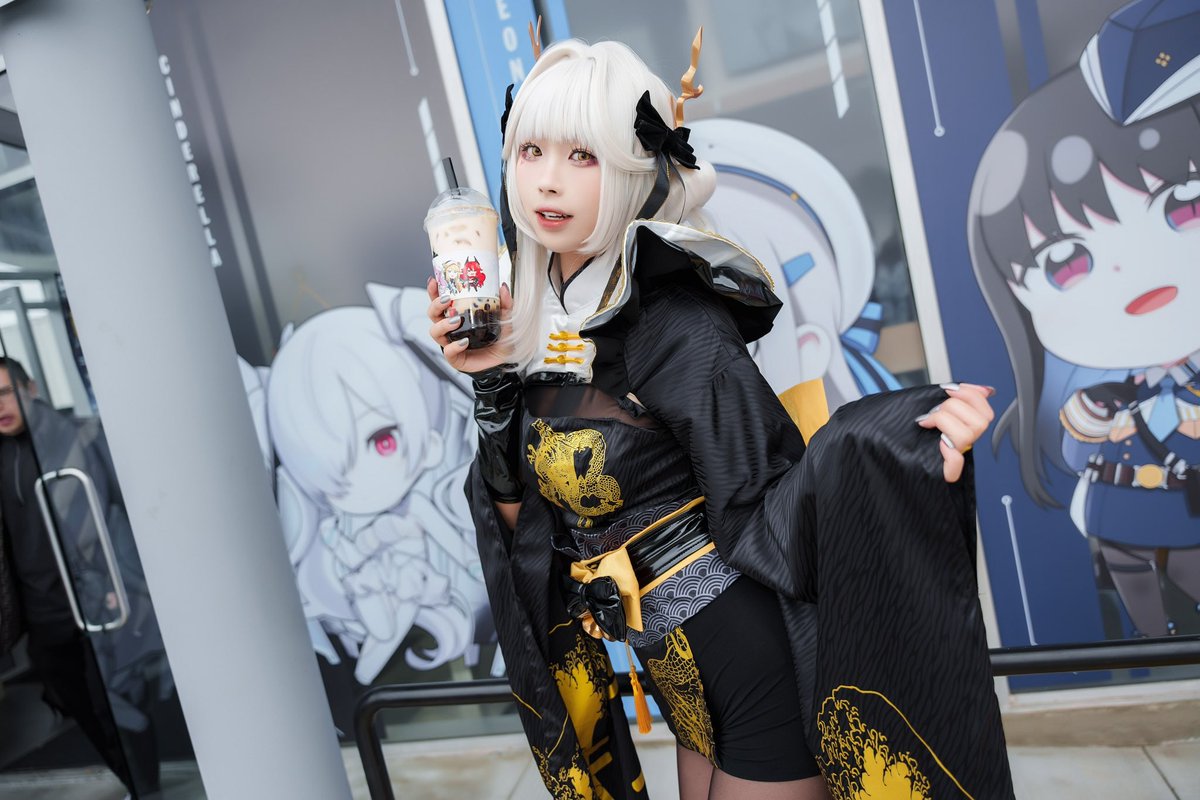 0908__kaori's tweet photo. ✨Let’s go grab some boba, Commander
🐰🐰🐰
Thank you Commanders, for celebrating #NIKKE2ndAnniversary with us. This @NIKKE_en x #XingFuTang @xingfutangsocal event was such an incredible experience!💖
I’ve always dreamed of playing cards and sipping on endless boba milk teas together—this was the perfect way to make it happen! Hope you had as much fun as I did 😆
#nikke #nikkegoddessofvictory #nikkecosplay #blanc #nikkegoddessofvictoryblanc #cosplay #cosplayer