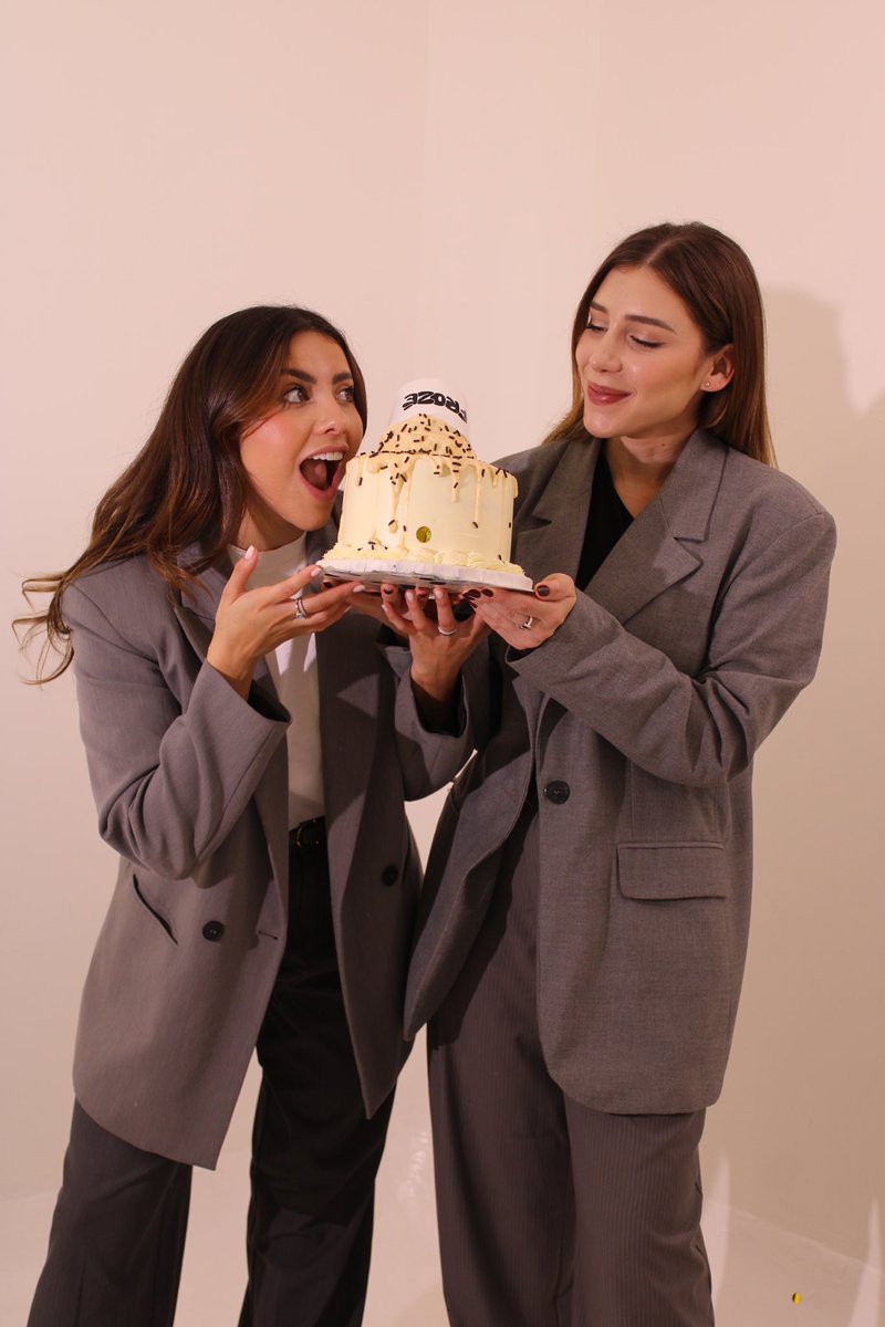 SofiaGuillemin's tweet photo. 5 AÑOS DE FROZÉ 🧁✨ https://t.co/Et81GyJeeR