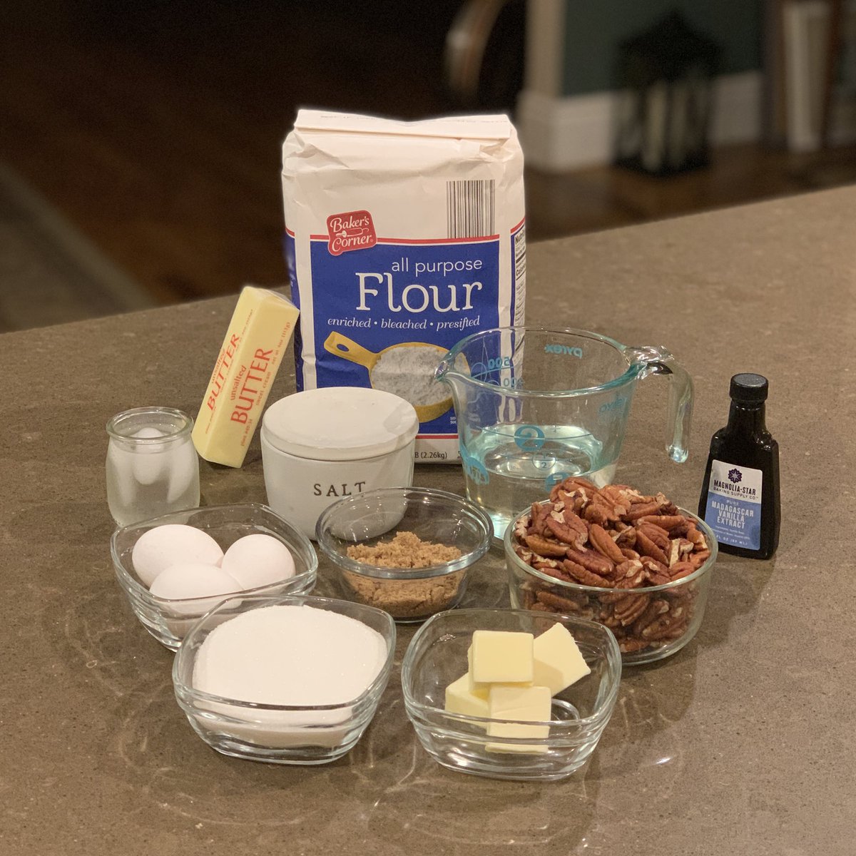 Let the Pecan Pie begin!

#Thanksgiving #cooking