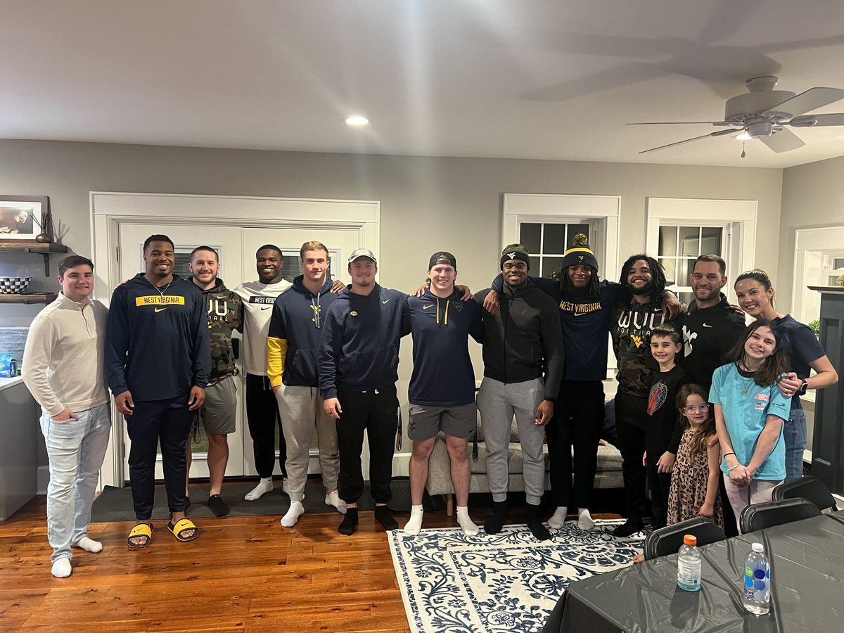 CoachKoonz's tweet photo. Great night of food and fellowship with these men! Extremely proud of the WORK they put in every day.  #WVUILBs🟡🔵⛰️ #HappyThanksgiving🦃 https://t.co/WSOZGfsmlR