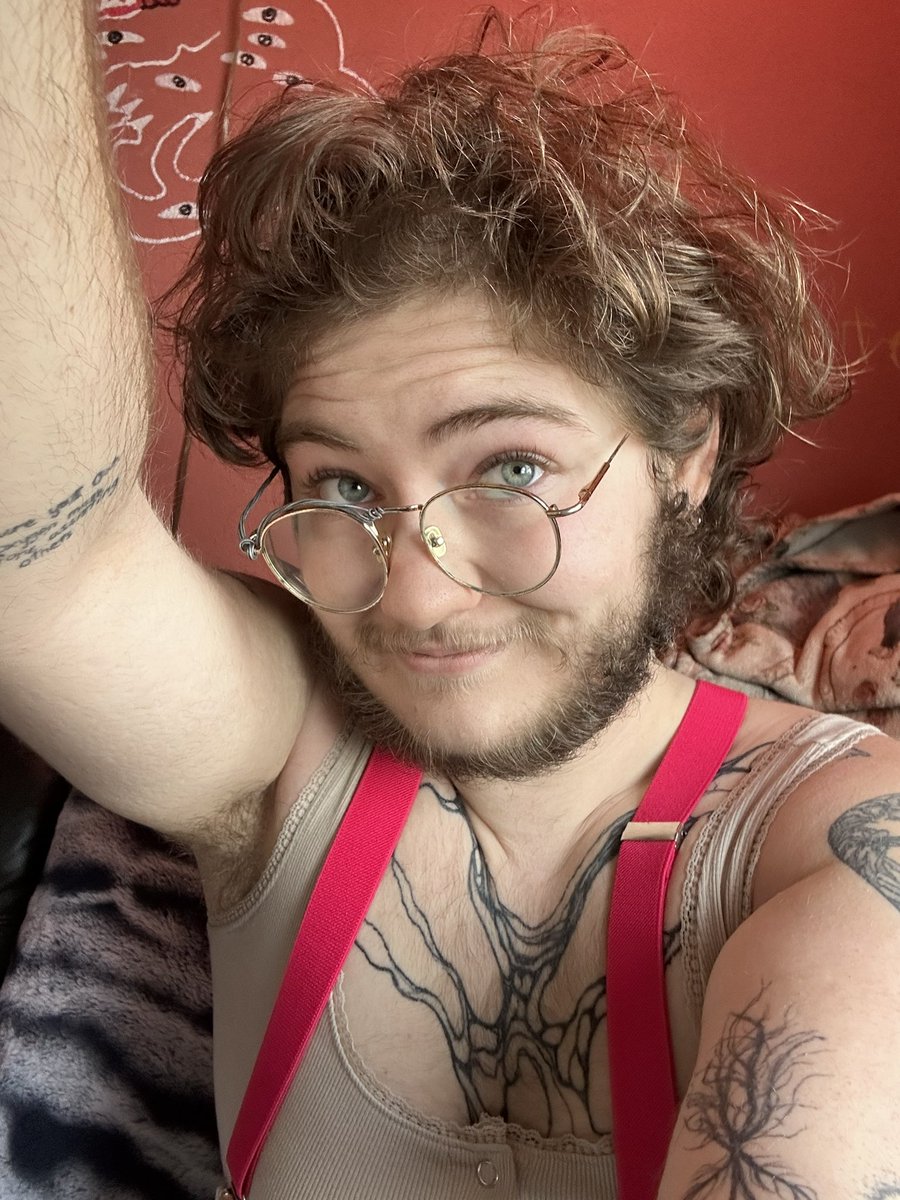 princeadorable's tweet photo. You know how I know I’m not a girl? When people perceive me as a girl, it turns me on a little bit. 😊🤫😘 #ftm #trans #femboy https://t.co/fmJ5gNmohR