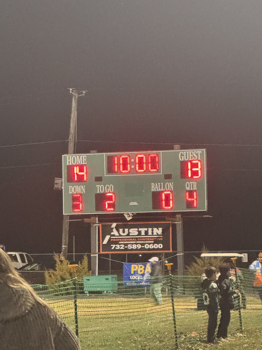 ramblersdefense's tweet photo. Great Night for South Plainfield Football.  Thank you Edison for making Thanksgiving football stay alive. https://t.co/XGIwbkXVKk