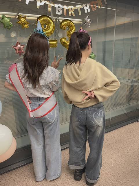 nakobday2022's tweet photo. 来週12月4日放送の矢吹奈子のレコメン！に再び田中美久さんが登場します

奈子ちゃんがドラマ撮影の影響で放送開始に間に合わない可能性があるので、盟友みくりんがオープニングから出演してくれるそうです
大人のなこみくトーク楽しみですね
急げ奈子ちゃんww
 #矢吹奈子
 #田中美久
 #なこみく https://t.co/8HwCMdWeVY