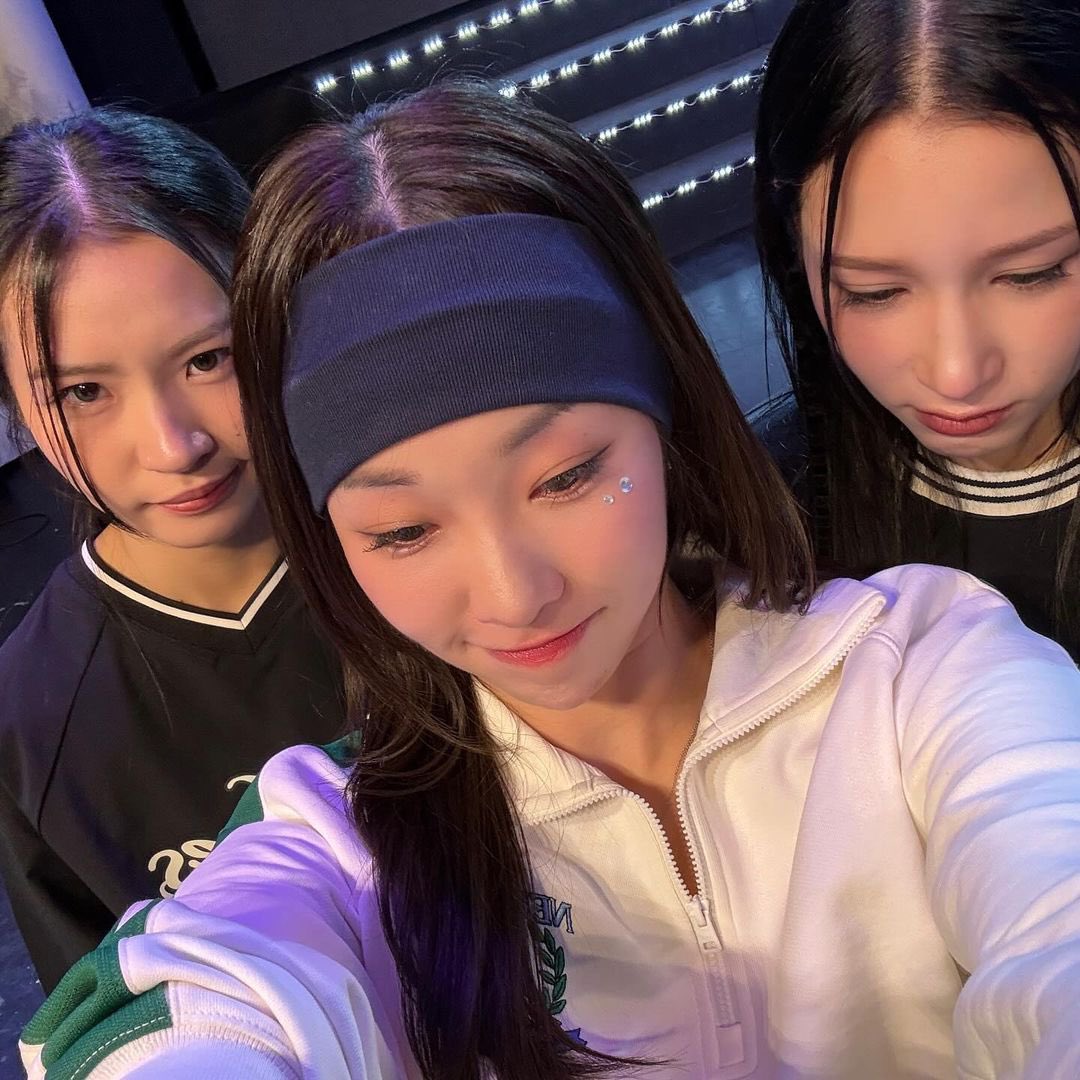 leanavvabHQ's tweet photo. 📷 241128 from @/yr_ahy via instagram
🌻: planning on kidnapping them soon!! #timeturner #타임터너
#LEANAVVAB #정리아 #JungLea #JLEA #랴밥 #郑丽雅 #ANNATALIA #아나탈리아 #AnnataliaYi #依然 https://t.co/J2vrLyLNs1