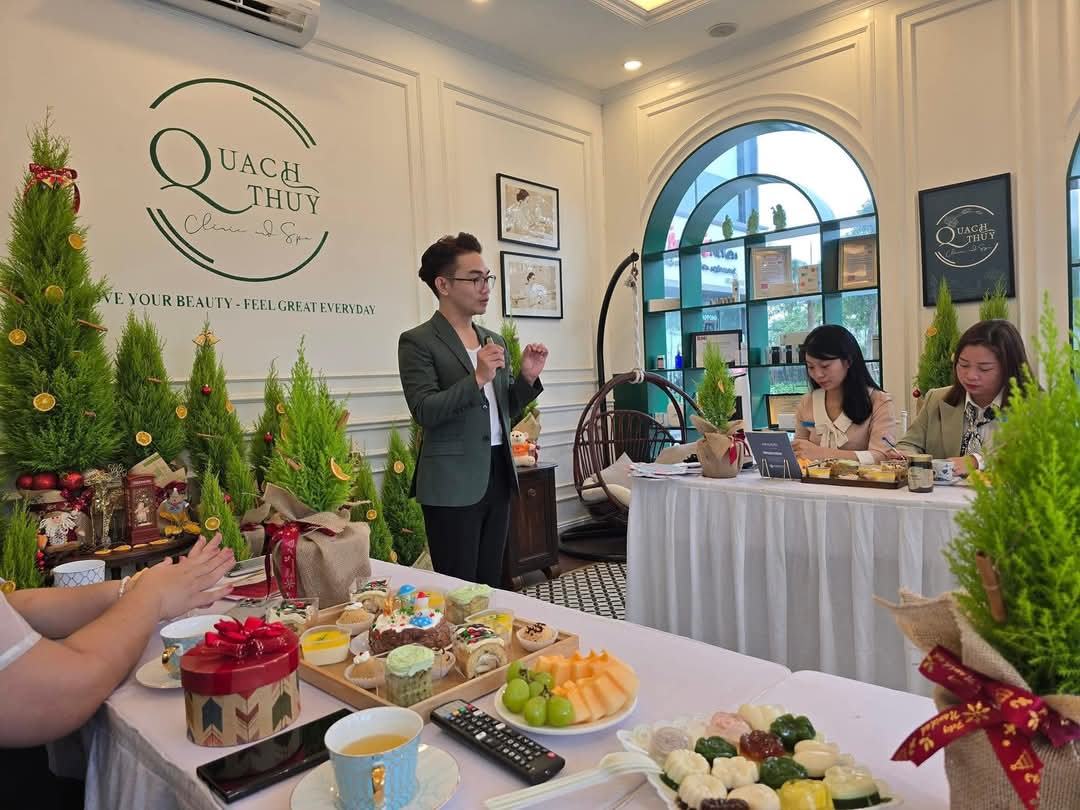 thy96753055's tweet photo. Nhấn "đậm đà", nhá "yêu thương"!

“Phải biết yêu bản thân mới biết yêu KH. 
Phải hiểu thế nào là đẹp tự nhiên mới làm được các sp tự nhiên.
Phải dám dành thời gian cho những thứ giá trị thì mới tạo ra những thứ giá trị. https://t.co/TBzTkdMgw5