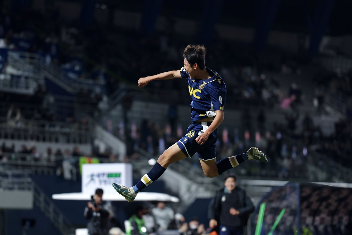 K League tweet media