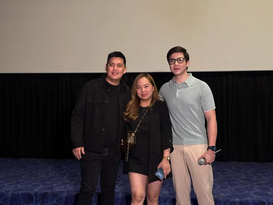 solidwarriors02's tweet photo. Alden Richards attends special blockscreening here at Robinsons Malolos for #HelloLoveAgain !✨️

©️ StarCinema • FB

@aldenrichards02
#ALDENxHLA 
#AldenRichards https://t.co/4jgDGK8nUv